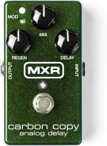 MXR Carbon Copy Analog Delay M169 guitar effects pedal